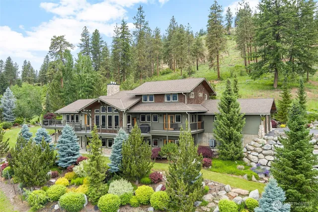 $3,390,000 | 10665 North Road, Leavenworth, WA 98826