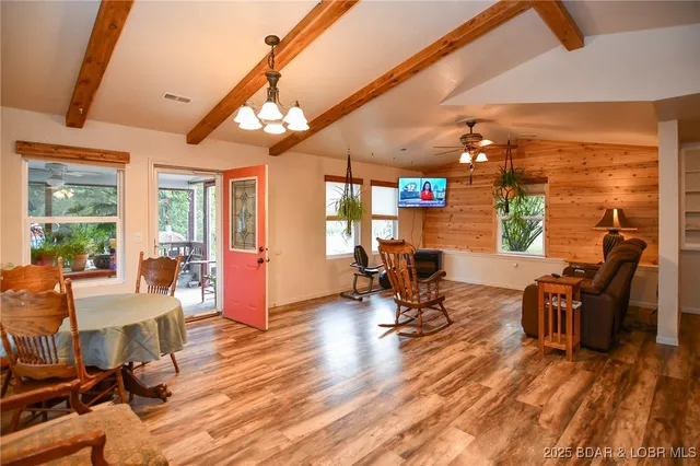 $419,900 | 10 Hidden Oaks Road, Eldon, MO 65026