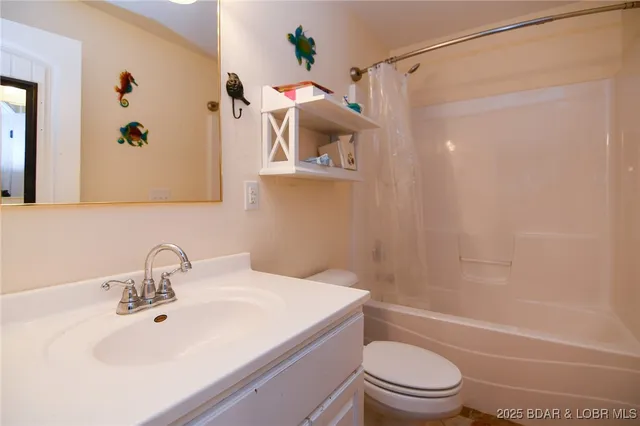 $419,900 | 10 Hidden Oaks Road, Eldon, MO 65026