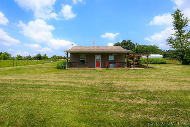 $419,900 | 10 Hidden Oaks Road, Eldon, MO 65026