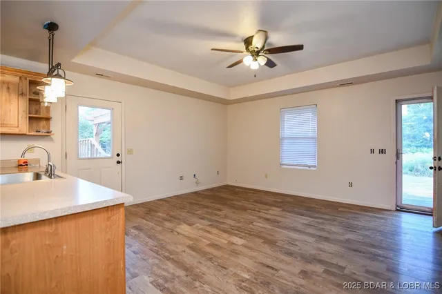 $419,900 | 10 Hidden Oaks Road, Eldon, MO 65026