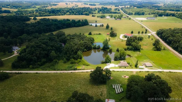 $419,900 | 10 Hidden Oaks Road, Eldon, MO 65026