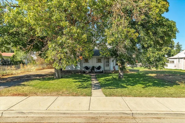 $214,999 | 1014 Washington Street, Davenport, WA 99122