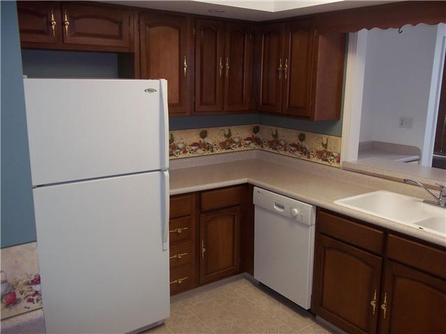 646 Boulder Road Indianapolis, IN 46217 - Photo 4 of 24 Gallery Image 4