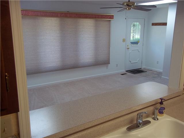 646 Boulder Road Indianapolis, IN 46217 - Photo 6 of 24 Gallery Image 6