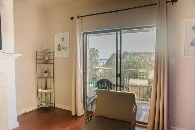 $300,000 | 1889 Signal Ridge Place, Rockwall, TX 75032