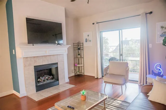 $300,000 | 1889 Signal Ridge Place, Rockwall, TX 75032