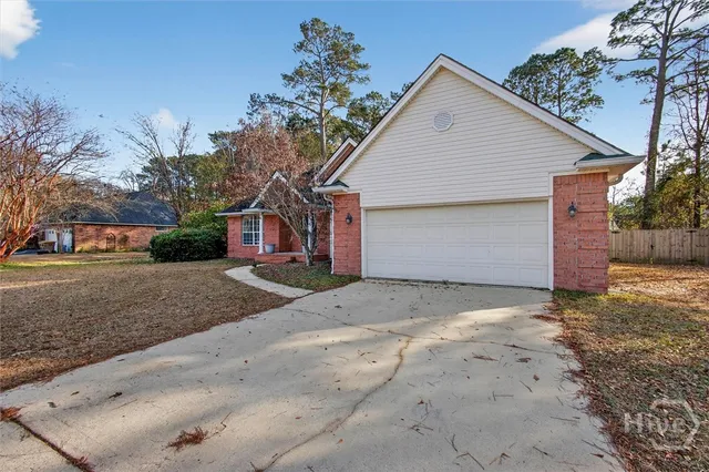 $439,000 | 723 Oxford Drive, Richmond Hill, GA 31324