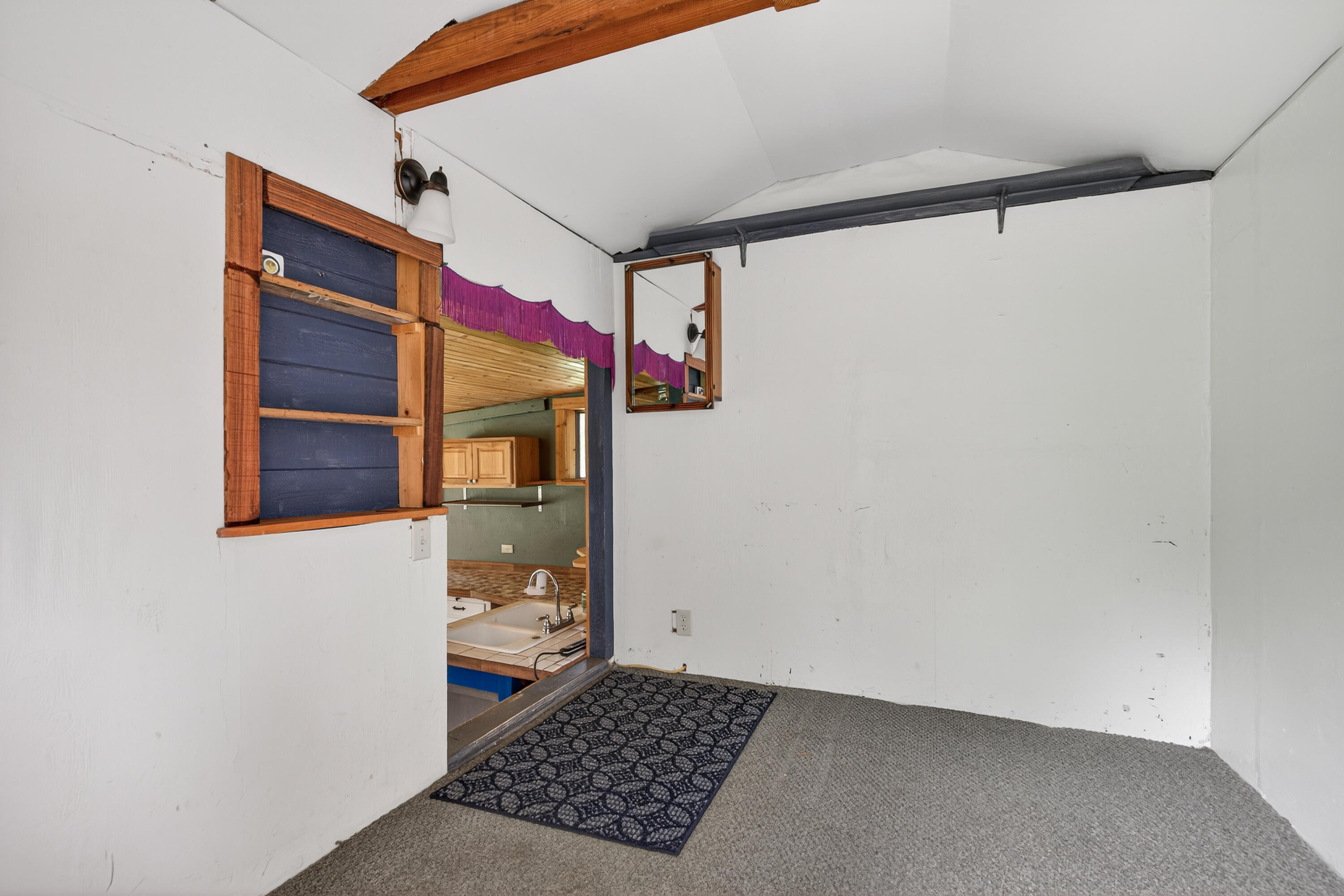 181 Brimstone Road Wolf Creek, OR 97497 - Photo 33 of 72 33-35