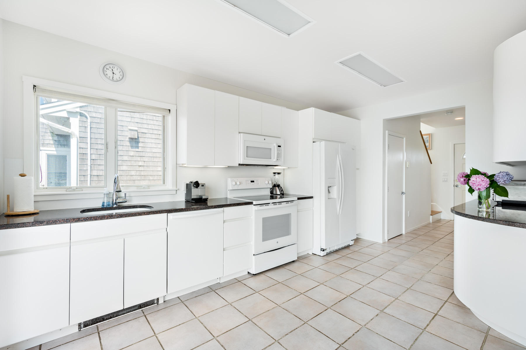 444 Shore Road Truro, MA 02666 - Photo 12 of 31 444 Shore Road, North Truro MA-22