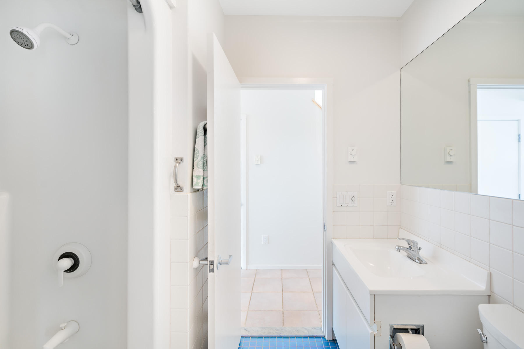 444 Shore Road Truro, MA 02666 - Photo 16 of 31 444 Shore Road, North Truro MA-24