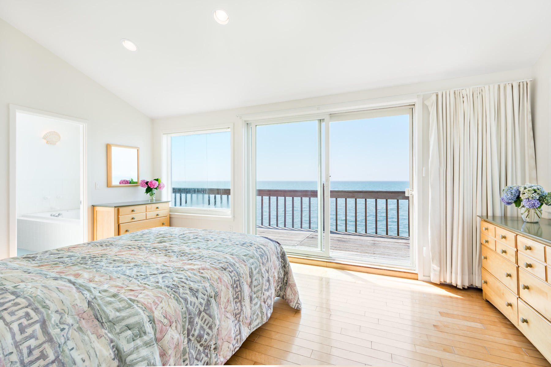 444 Shore Road Truro, MA 02666 - Photo 18 of 31 444 Shore Road, North Truro MA-29