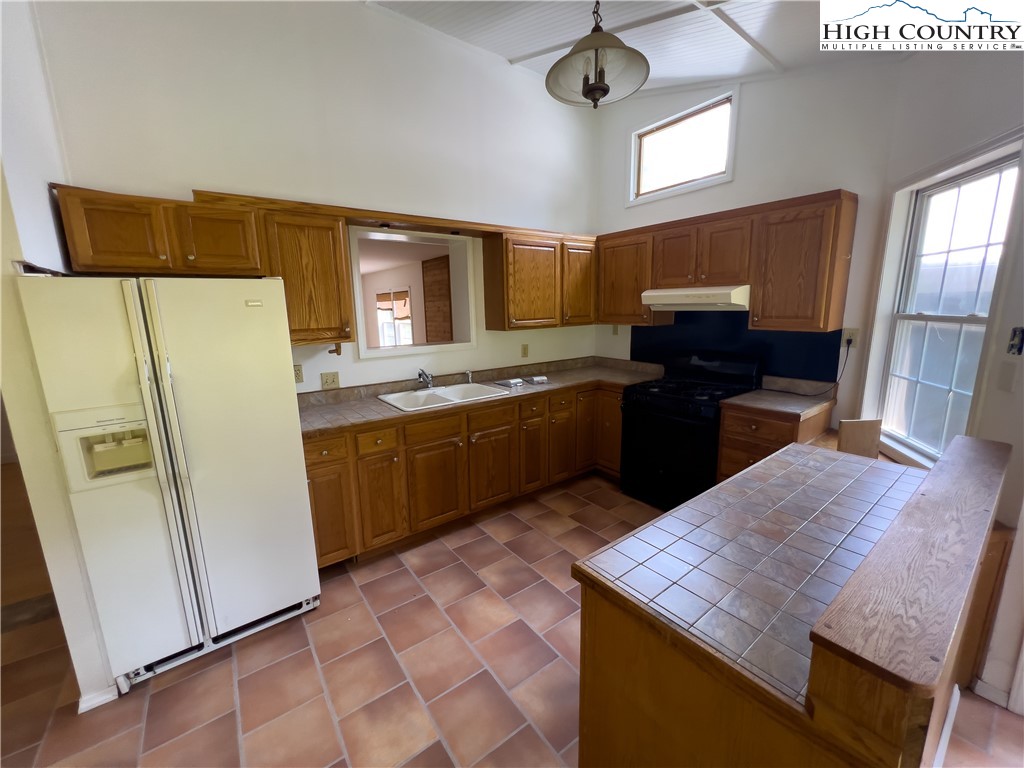 1249 Cedar Valley Church Road Lenoir, NC 28645 - Photo 13 of 29 Gallery Image 13