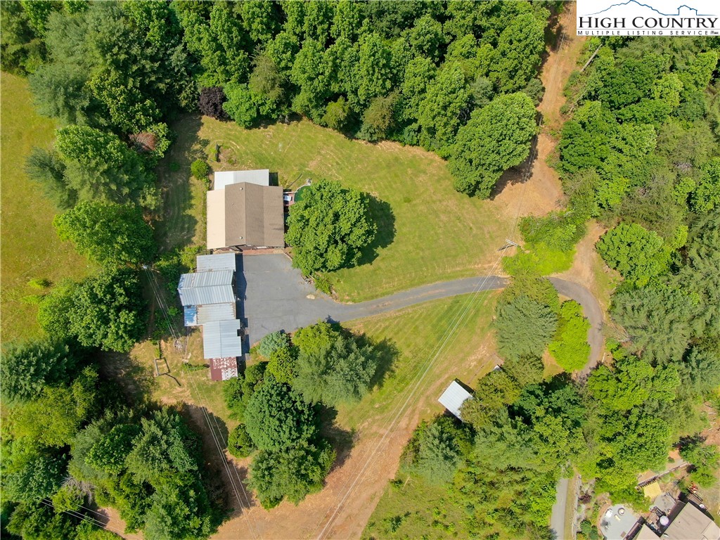 1249 Cedar Valley Church Road Lenoir, NC 28645 - Photo 5 of 29 Gallery Image 5