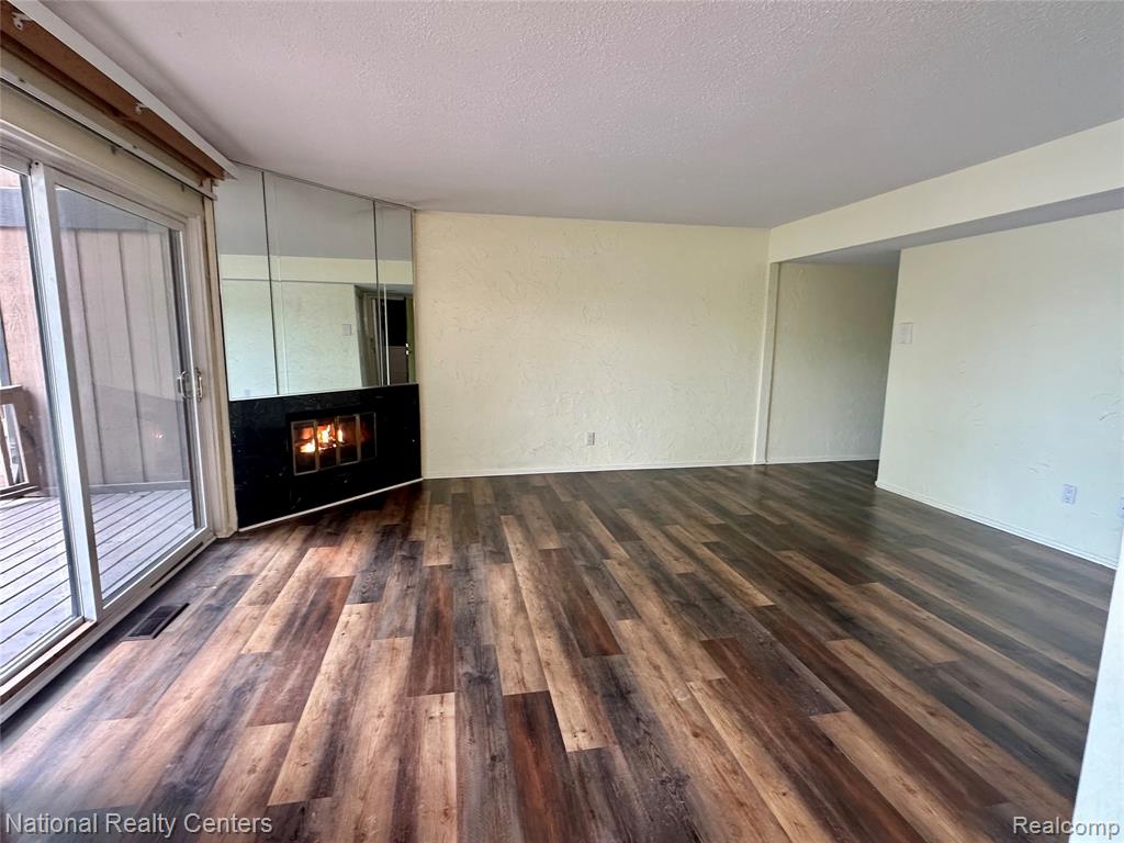 1744 Grove Road, Unit A101 Ypsilanti, MI 48198 - Photo 9 of 30