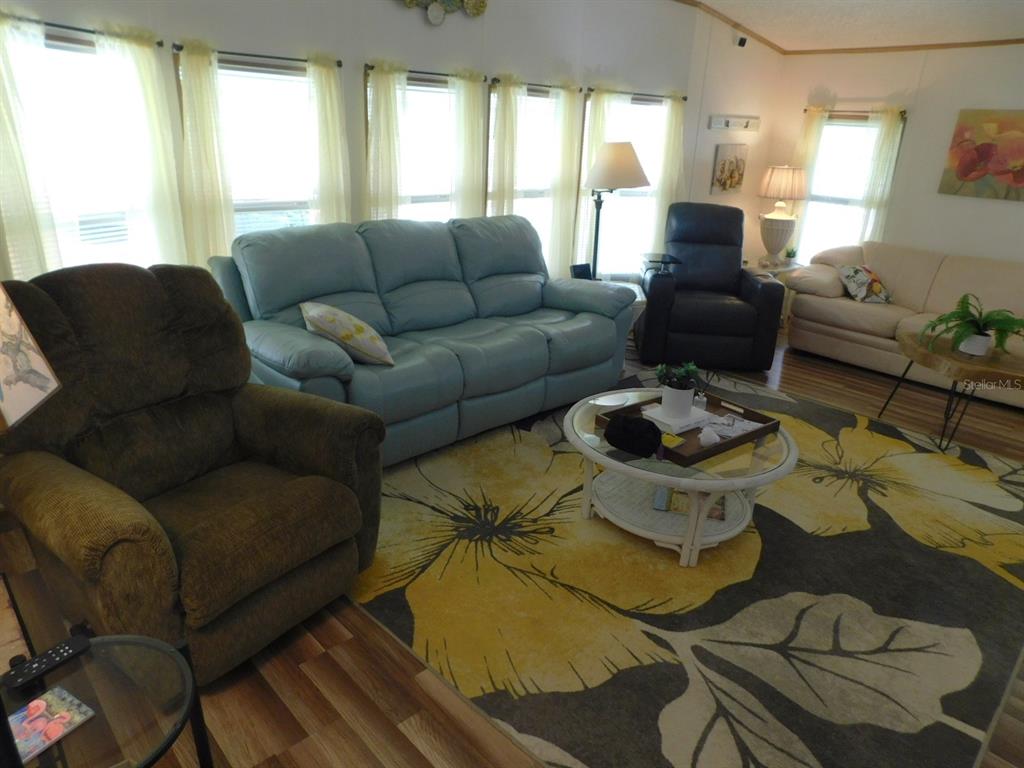 1001 Starkey Road, Unit 99 Largo, FL 33771 - Photo 13 of 45