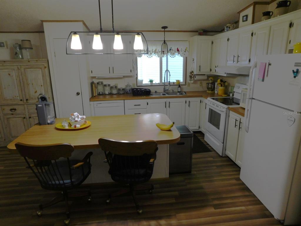 1001 Starkey Road, Unit 99 Largo, FL 33771 - Photo 25 of 45