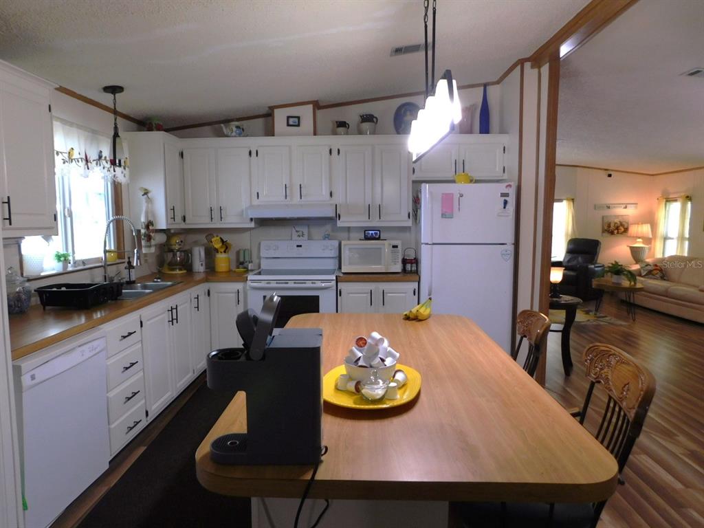 1001 Starkey Road, Unit 99 Largo, FL 33771 - Photo 28 of 45