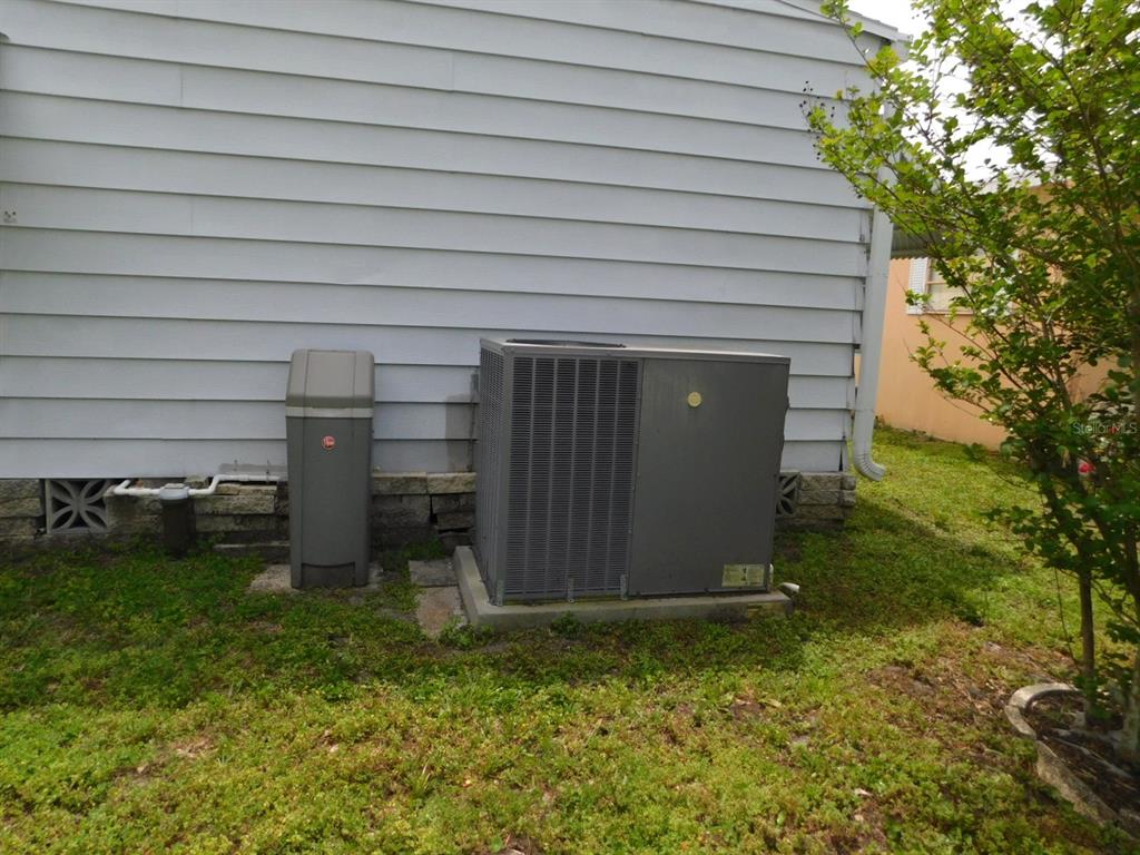 1001 Starkey Road, Unit 99 Largo, FL 33771 - Photo 4 of 45