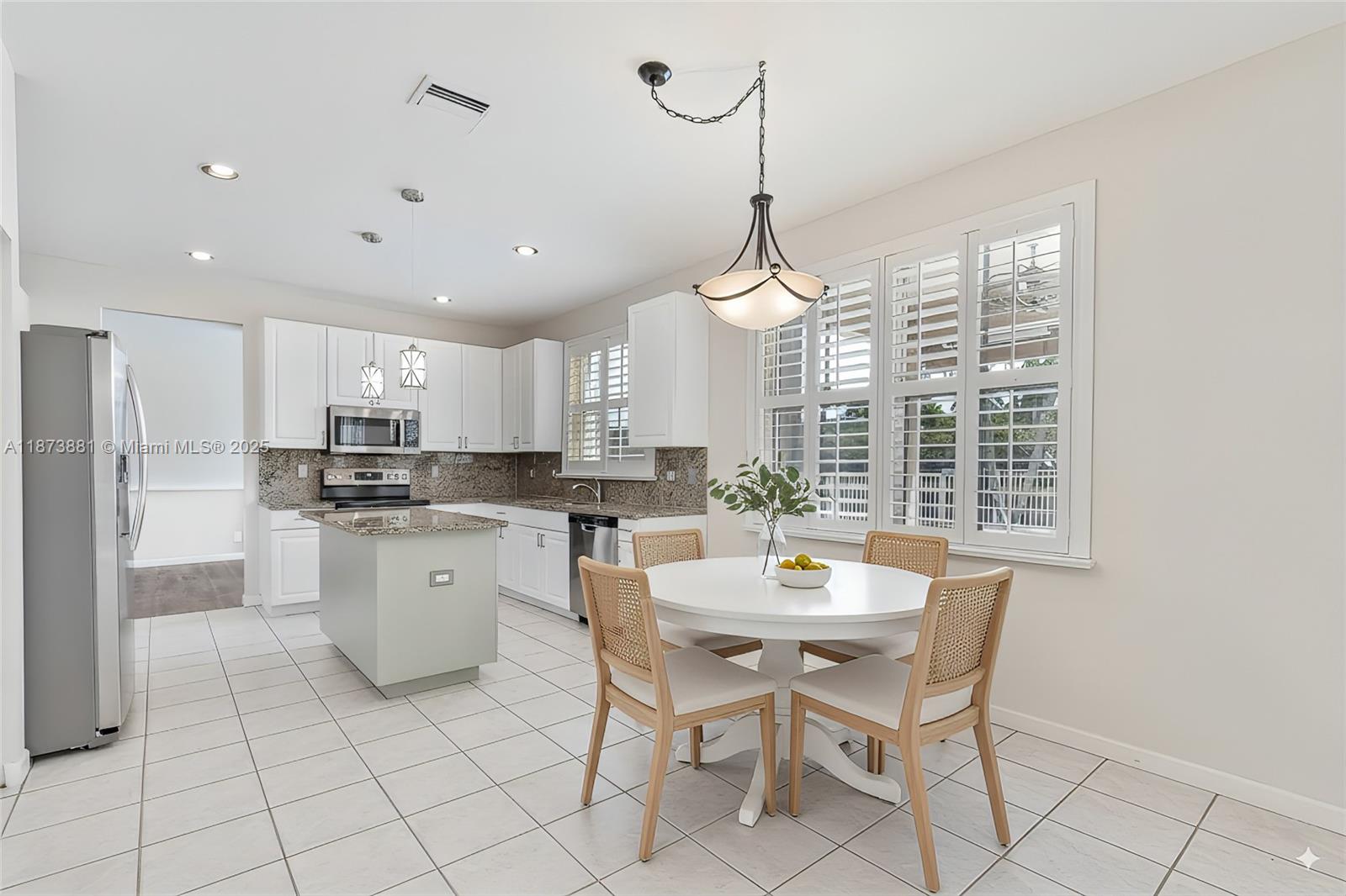 3844 Falcon Ridge Circle Weston, FL 33331 - Photo 22 of 42 VIRTUALLY STAGED