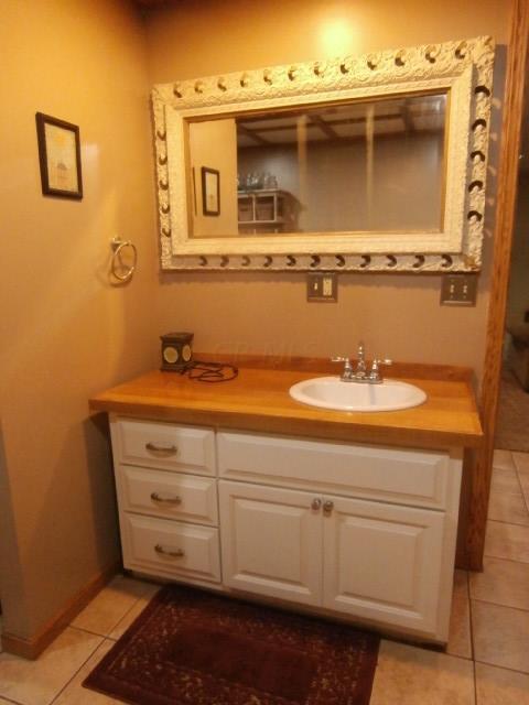 9019 Hazel Dell Road Howard, OH 43028 - Photo 21 of 28 Gallery Image 21