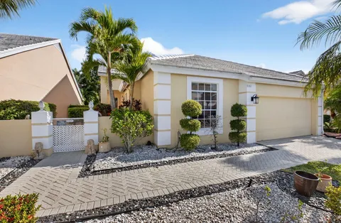 $369,000 | 8361 Horseshoe Bay Road, Boynton Beach, FL 33472