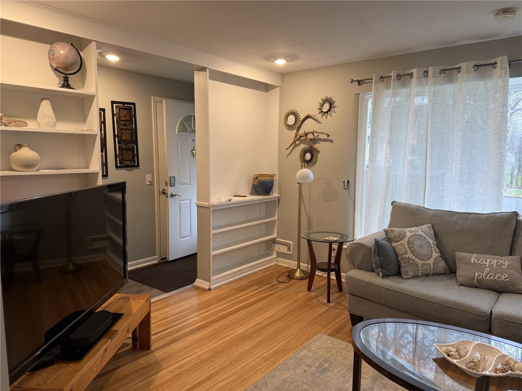 68 Stanford Road West Rochester, NY 14620 - Photo 7 of 36
