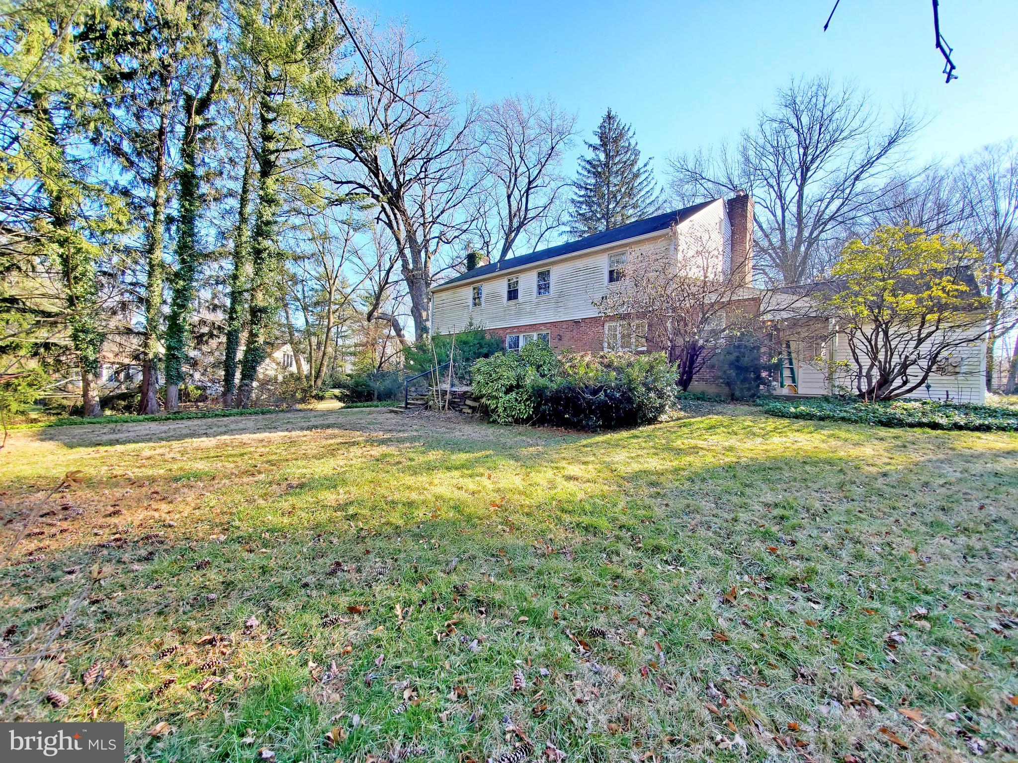725 Woodcrest Road Wayne, PA 19087 - Photo 3 of 30