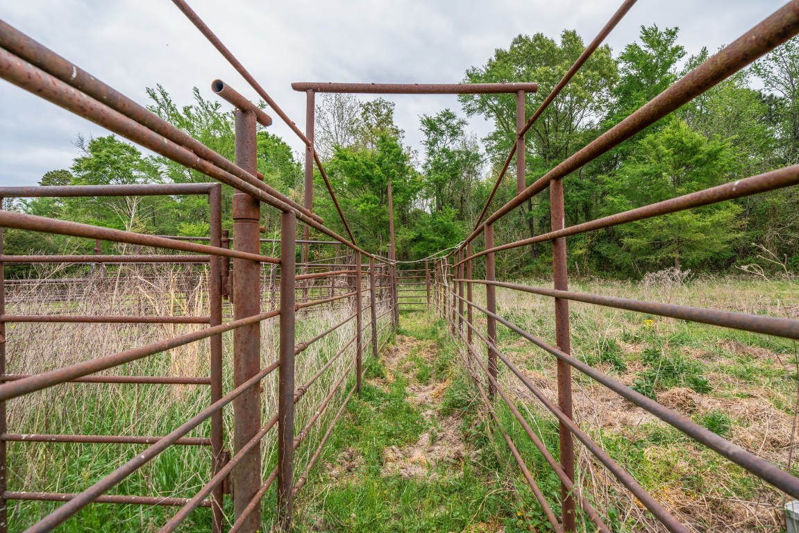 155 Ore City Tx 75683 Tyler, TX 75708 - Photo 31 of 50 a view of a balcony