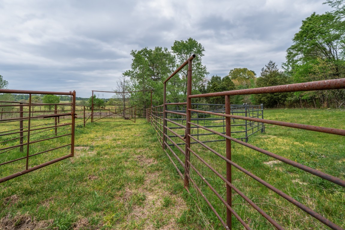 155 Ore City Tx 75683 Tyler, TX 75708 - Photo 34 of 50 a view of a garden