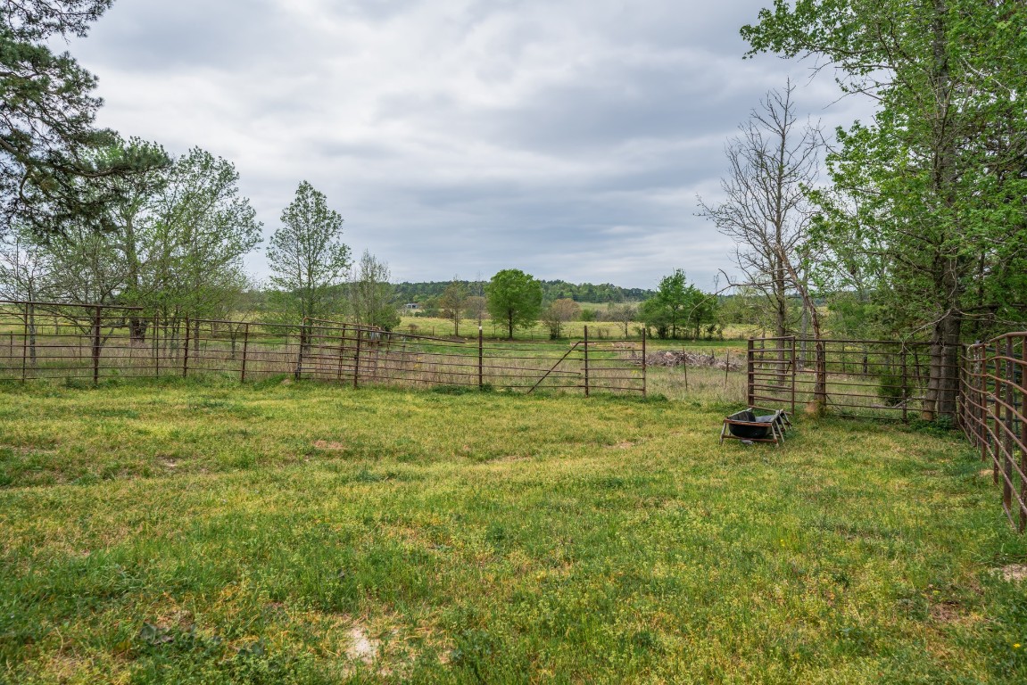 155 Ore City Tx 75683 Tyler, TX 75708 - Photo 38 of 50 a view of a park with a houses