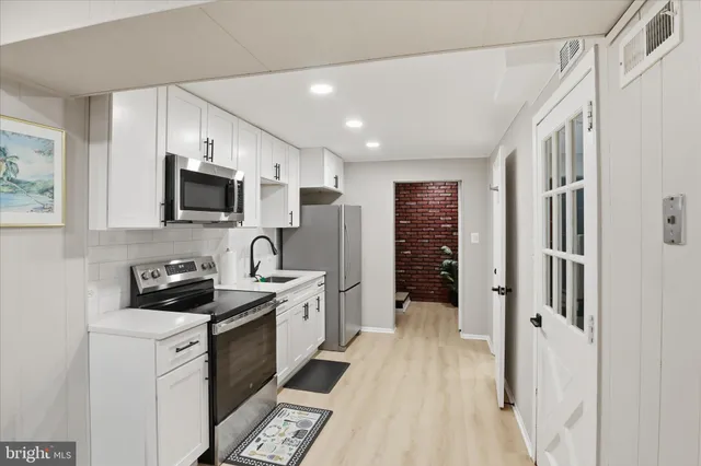 $3,500 | 3022 Jonothan Place, Falls Church, VA 22042