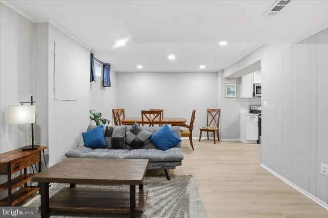 $3,500 | 3022 Jonothan Place, Falls Church, VA 22042