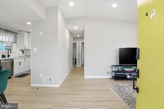 $3,500 | 3022 Jonothan Place, Falls Church, VA 22042