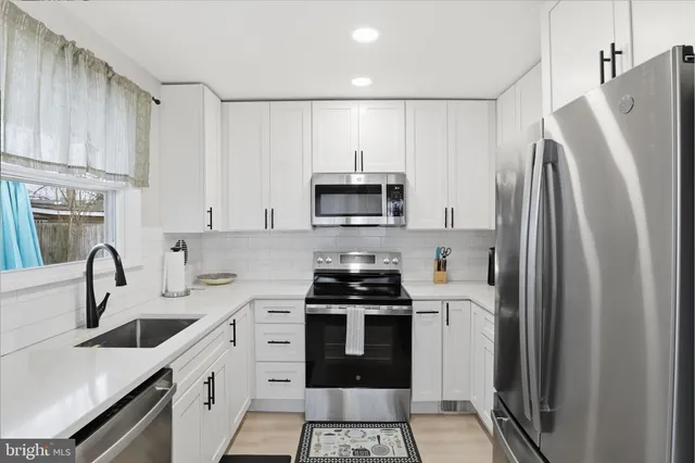 $3,500 | 3022 Jonothan Place, Falls Church, VA 22042