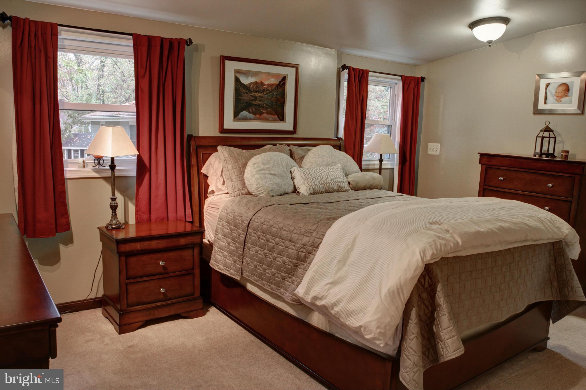 150 Inverness Road Severna Park, MD 21146 - Photo 16 of 30 Spacious master bedroom