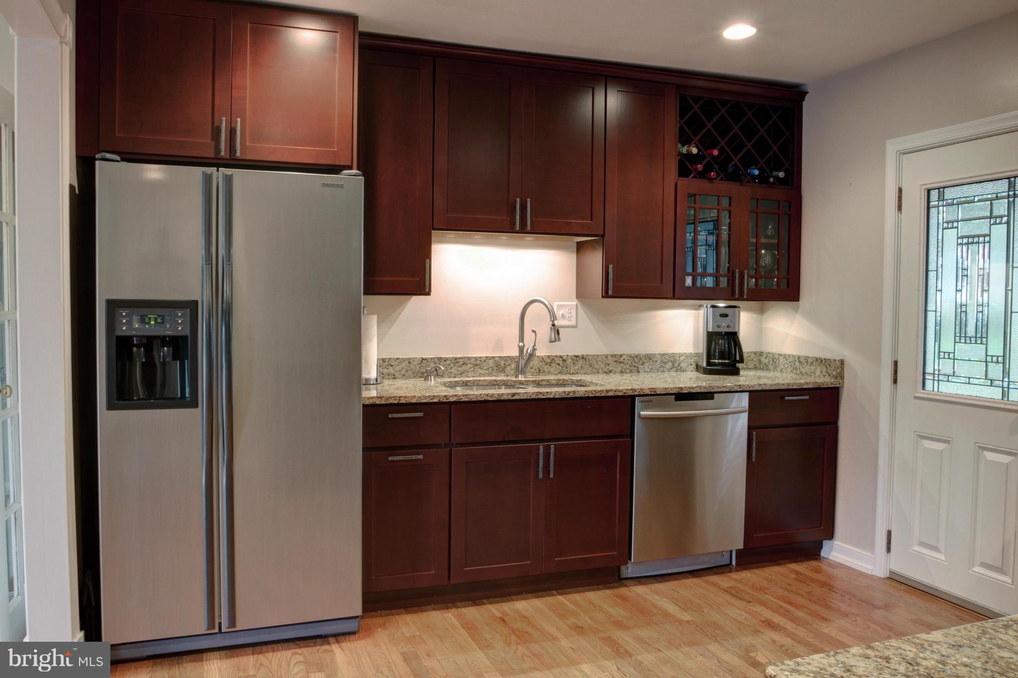 150 Inverness Road Severna Park, MD 21146 - Photo 6 of 30 Stainless Steel Appliances