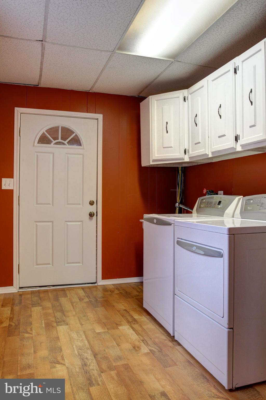 150 Inverness Road Severna Park, MD 21146 - Photo 10 of 30 Laundry/Mudd Room