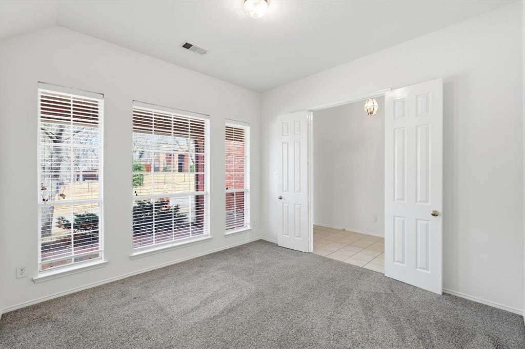 1910 Wickersham Lane Corinth, TX 76210 - Photo 3 of 40