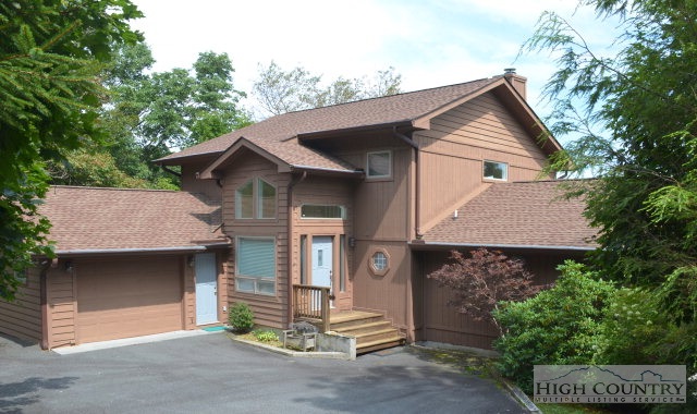90 Fox Run Road Banner Elk, NC 28604 - Photo 1 of 16 Gallery Image 1