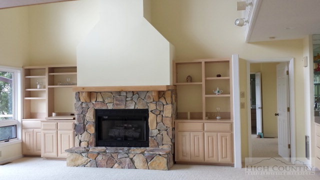 90 Fox Run Road Banner Elk, NC 28604 - Photo 5 of 16 Gallery Image 5