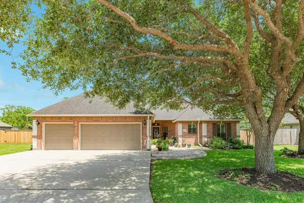 $309,000 | 4913 Hickory Lane, Bay City, TX 77414
