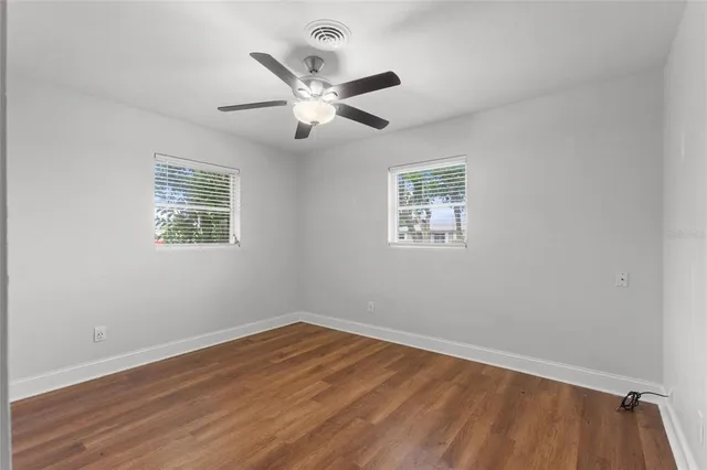 $3,300 | 5529 Yorkshire Way, Sarasota, FL 34231