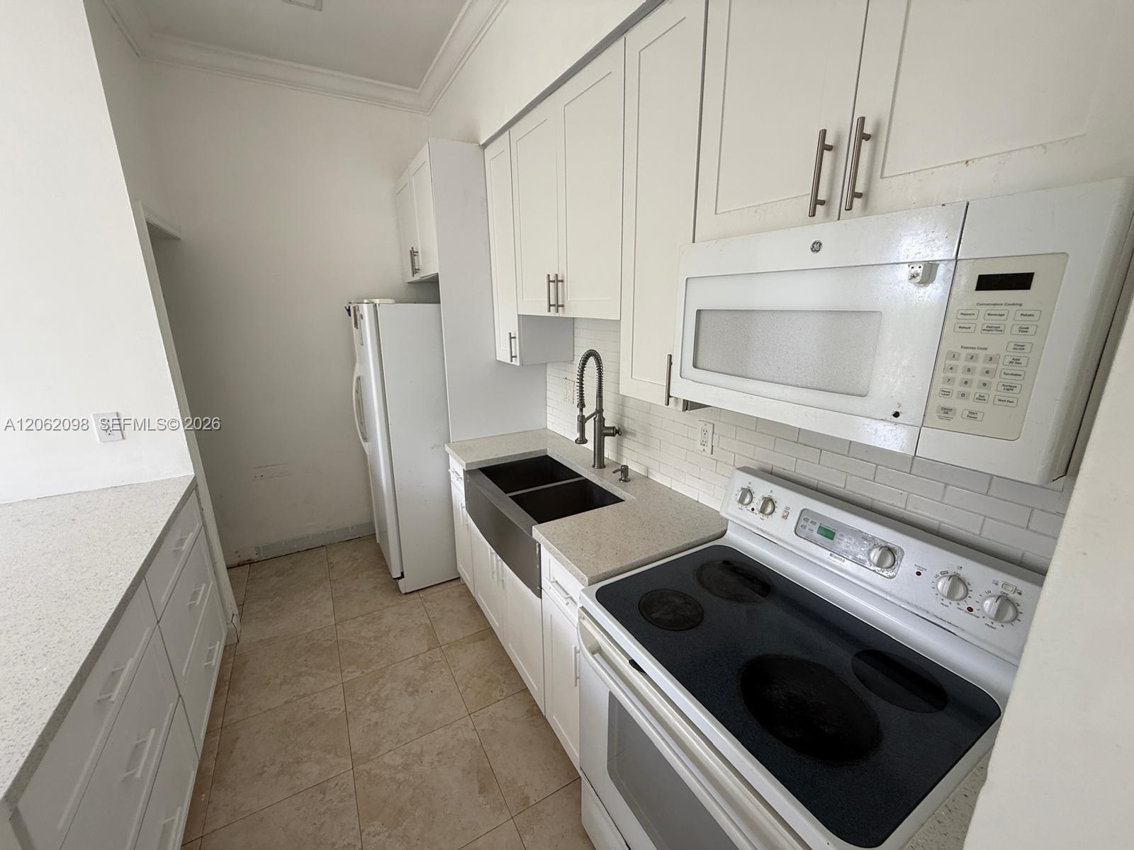 7420 West 20th Avenue, Unit 355 Hialeah, FL 33016 - Photo 7 of 9