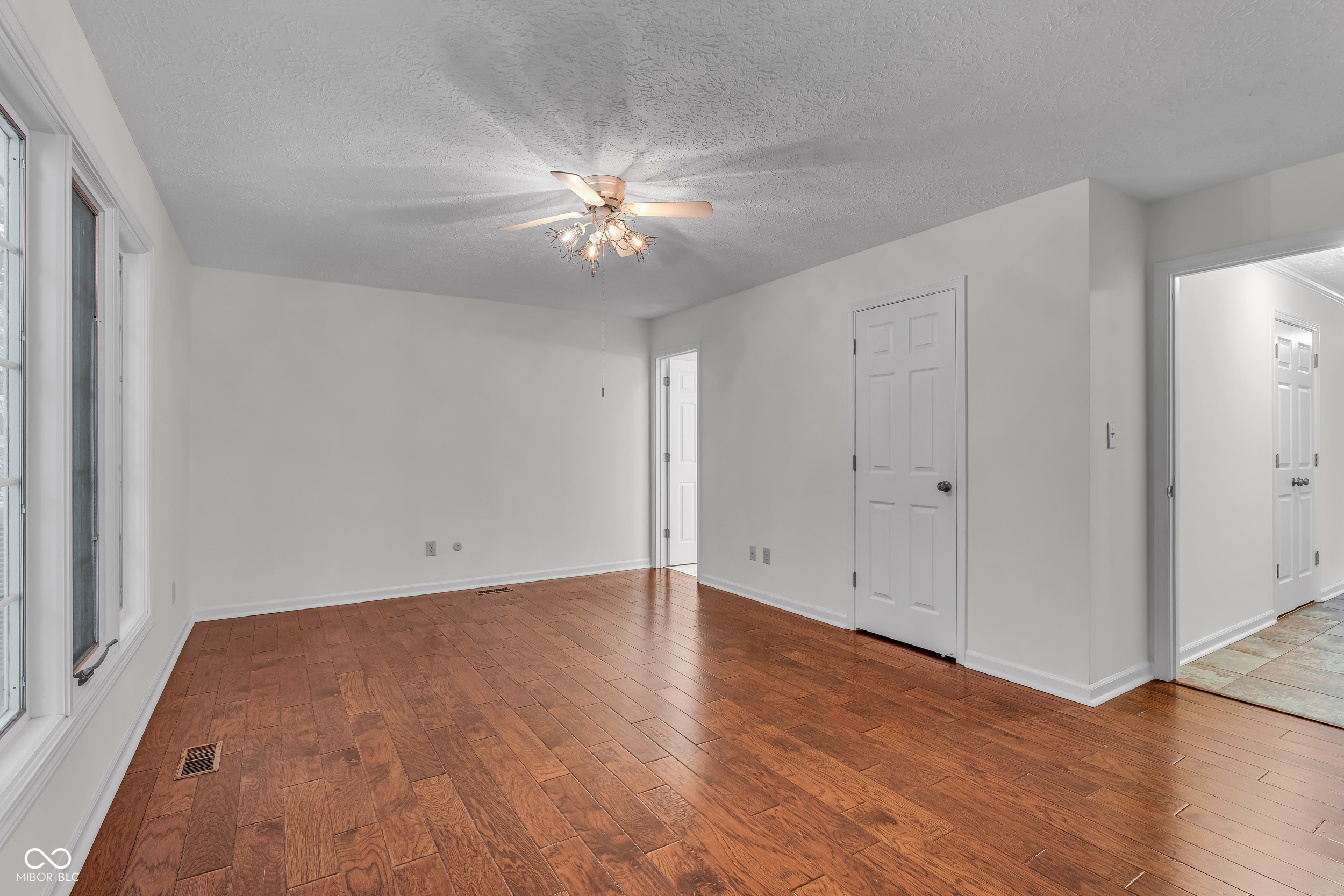 5228 Greenwillow Road Indianapolis, IN 46226 - Photo 17 of 45