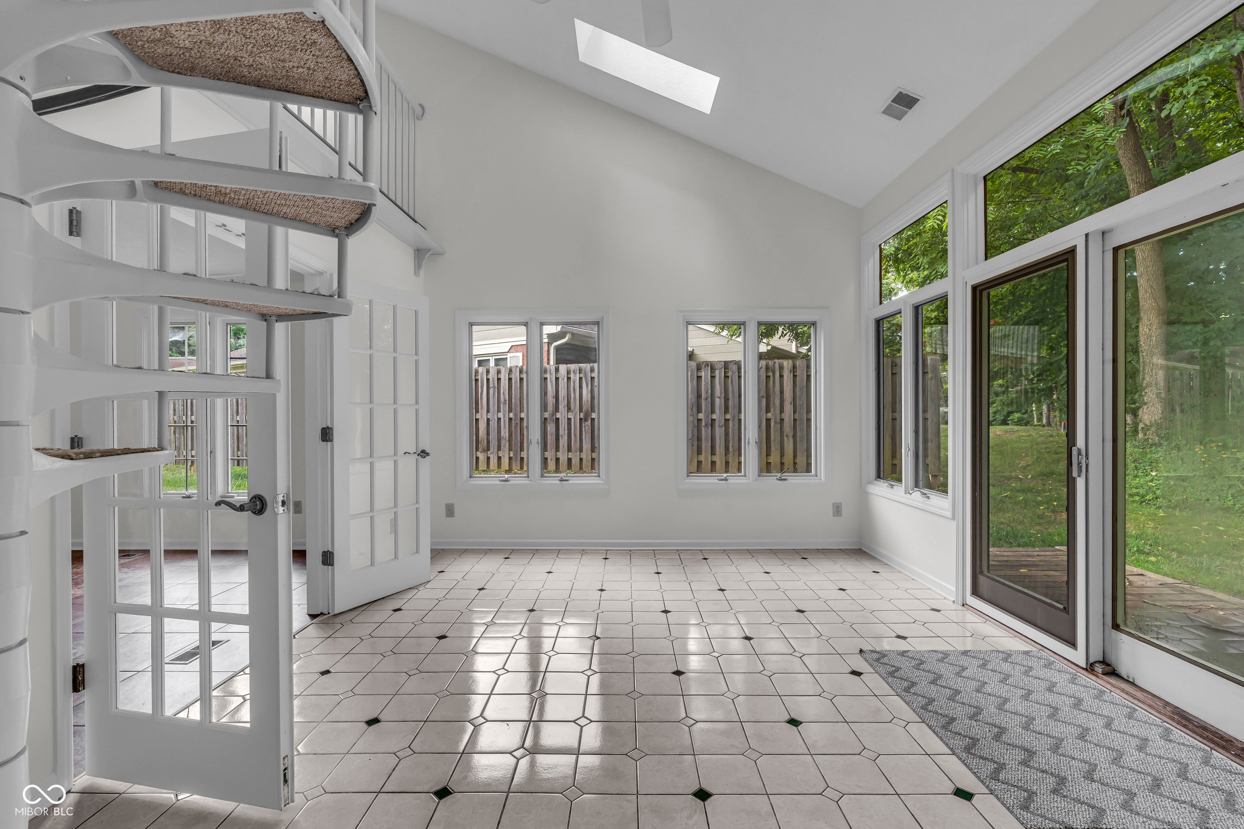 5228 Greenwillow Road Indianapolis, IN 46226 - Photo 21 of 45