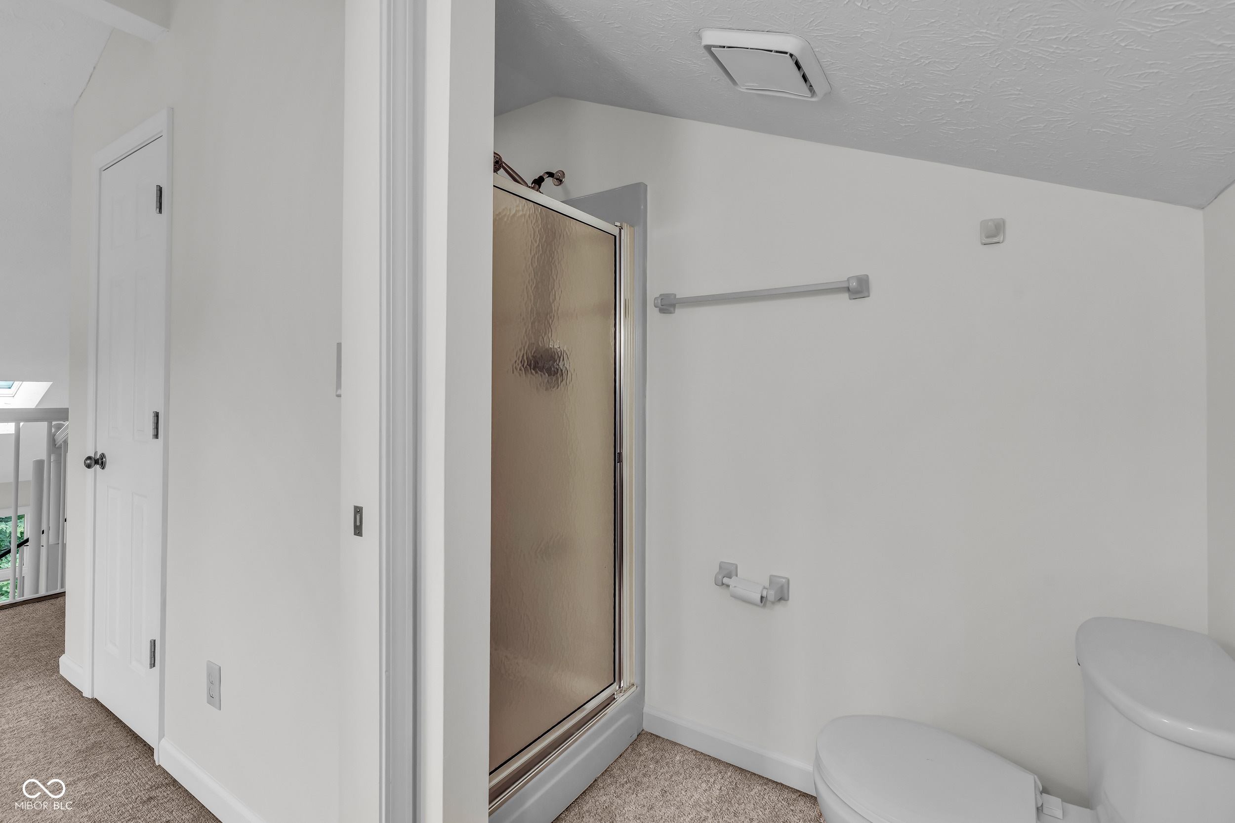 5228 Greenwillow Road Indianapolis, IN 46226 - Photo 29 of 45