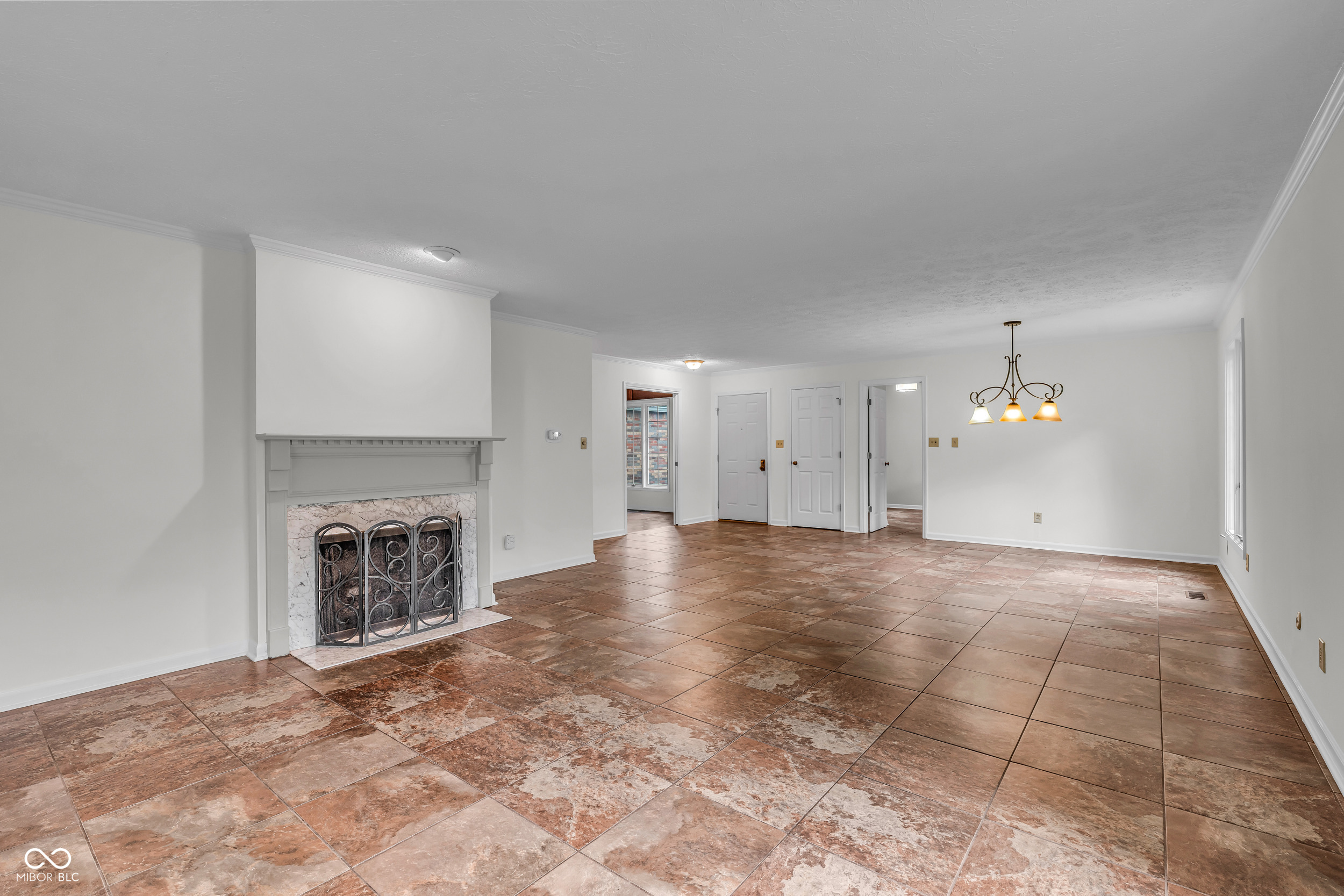 5228 Greenwillow Road Indianapolis, IN 46226 - Photo 6 of 45