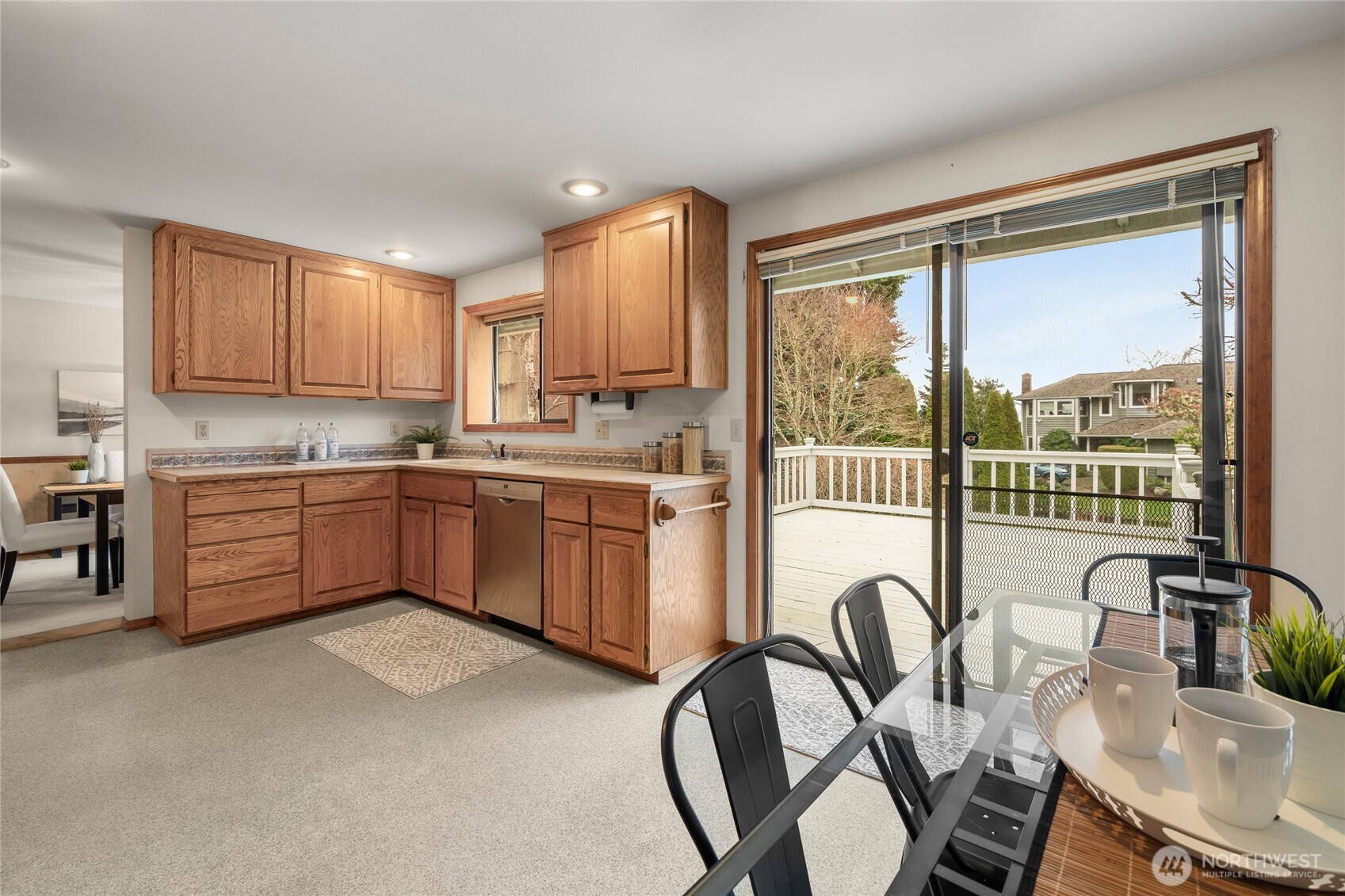 18726 92nd Avenue West Edmonds, WA 98020 - Photo 11 of 38