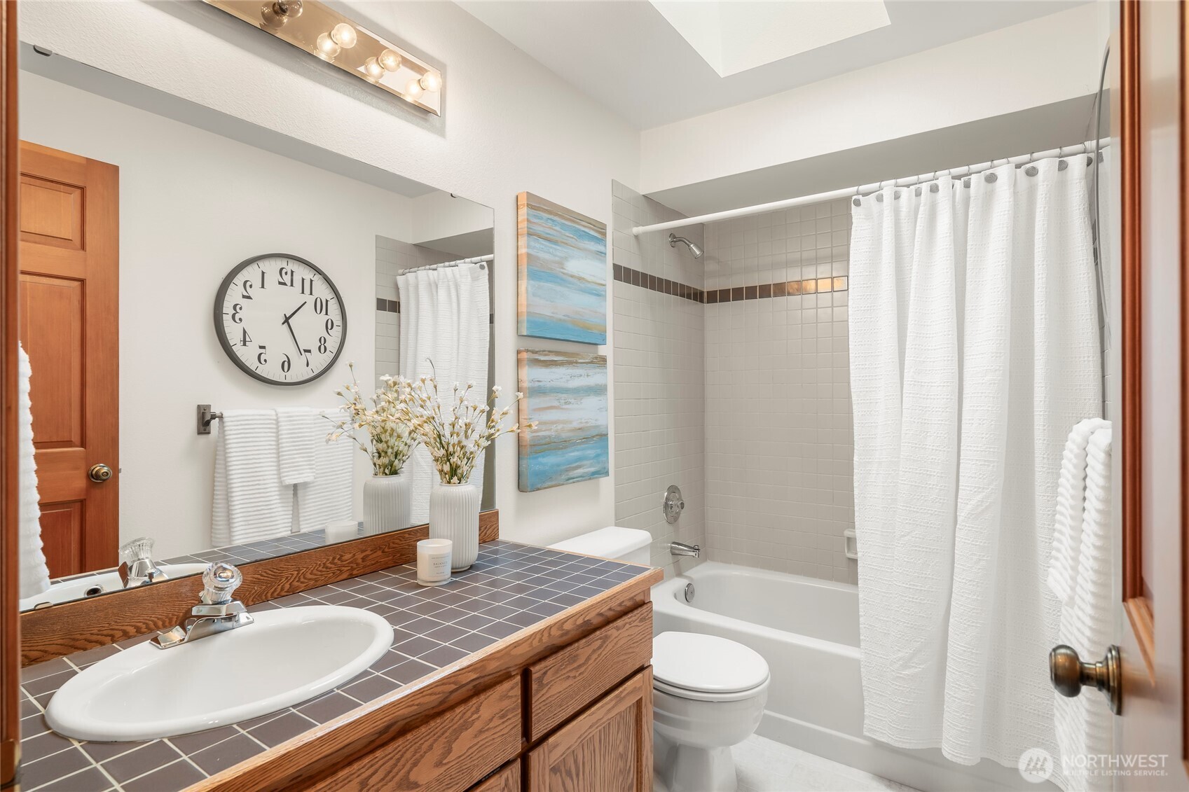 18726 92nd Avenue West Edmonds, WA 98020 - Photo 20 of 38